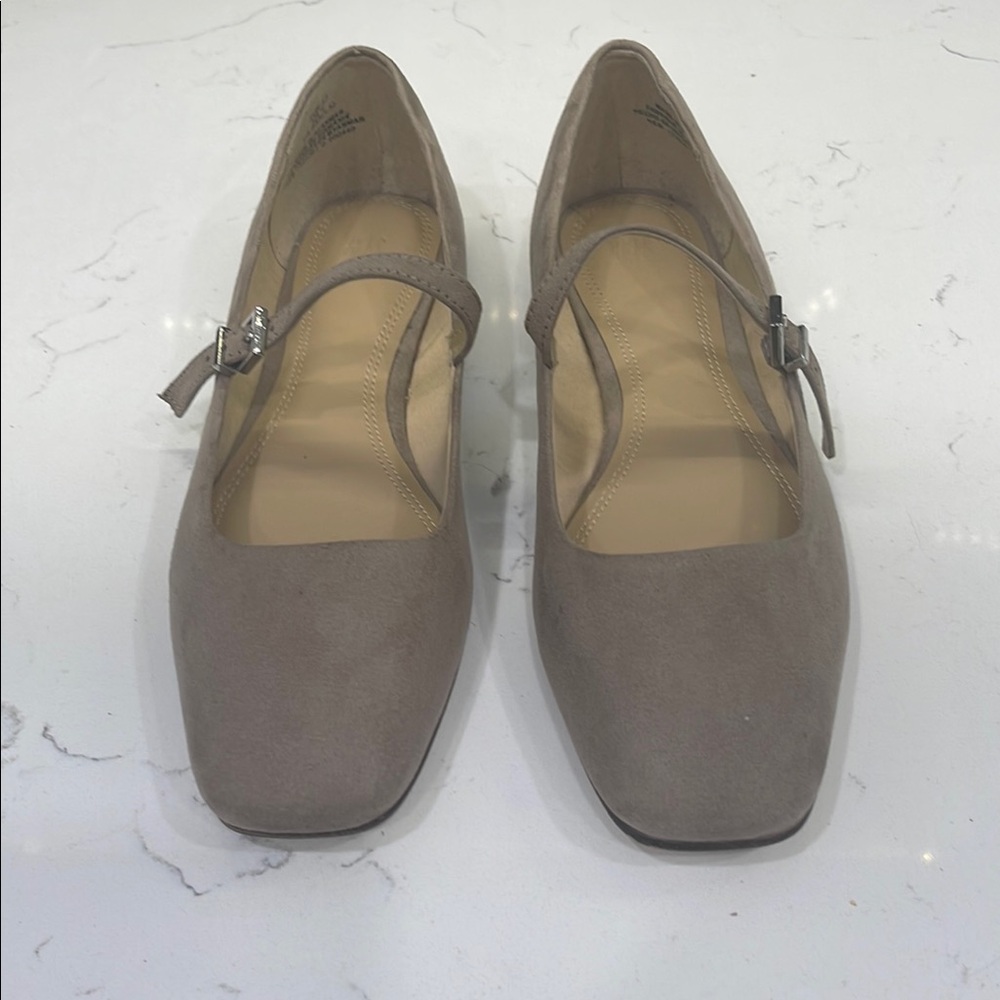 H&M Tan Suede Loafers Flats